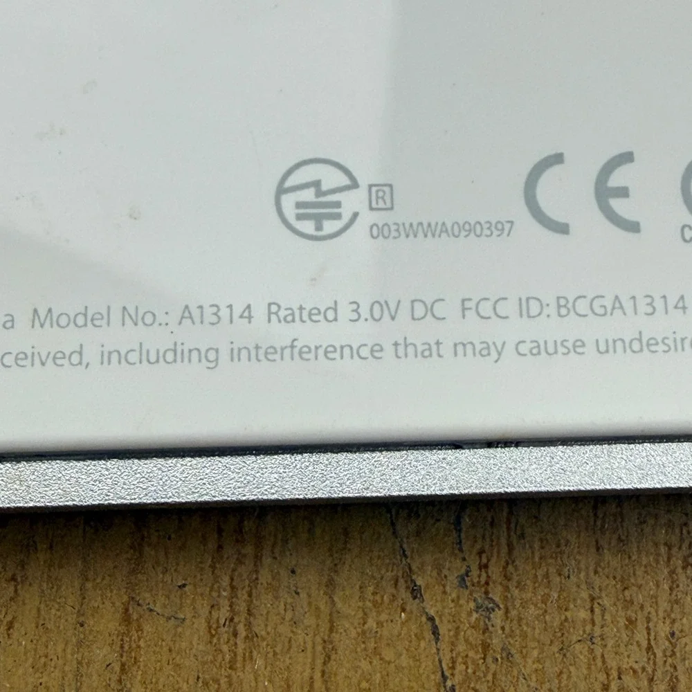 Apple‎ Wireless Keyboard Silver White Bluetooth Model A1314 Mac iPad parts